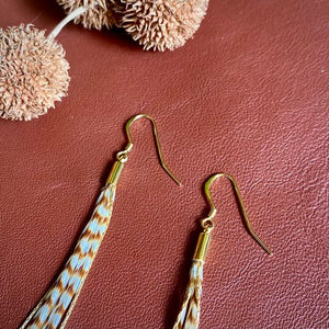 Mini Feather Earrings Ginger Grizzly - ASTALI