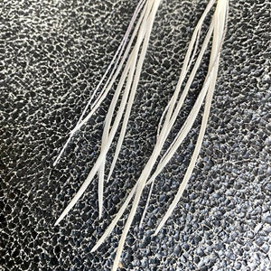 Mini Feather Earrings Ivory & Silver - ASTALI