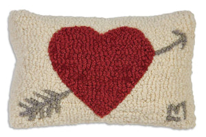 Heart and Arrow Hooked Wool Pillow - Chandler 4 Corners