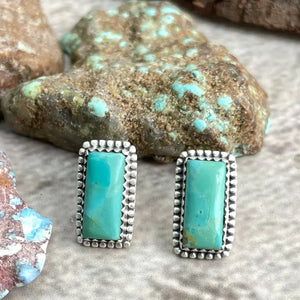 Kingman Turquoise Post E/R - Nizhoni Traders