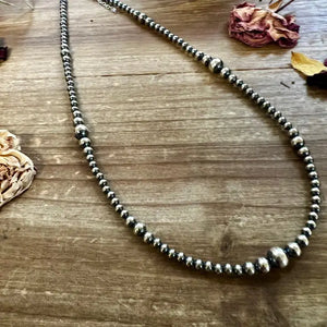 Graduated Sterling Silver Pearls Necklace - The Bijoux Fab