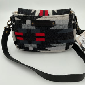 Saddle Purse - Puddle City Craft