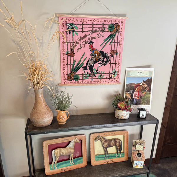 Magnetic Scarf Frame - Fringe Scarves