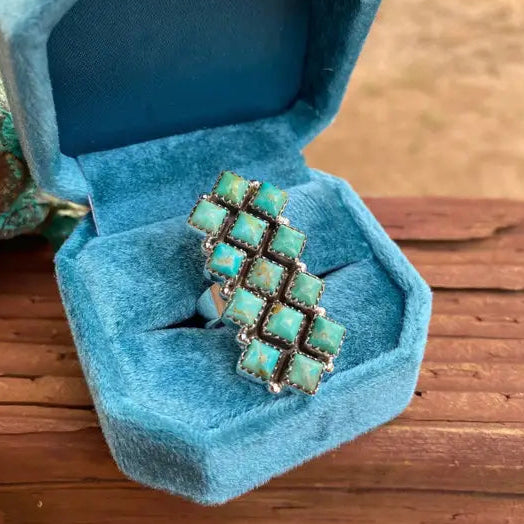 Kingman Turquoise and Sterling Silver Ring- Nizhoni Traders