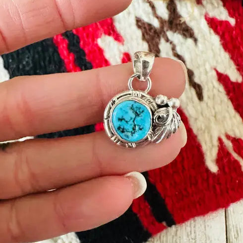 Navajo Turquoise Necklace - Nizhoni Traders LLC