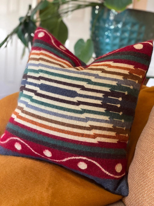 Small Sumaco Wave Pillow - Ecuadane