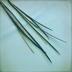Mini Feather Earrings Black - ASTALI
